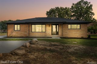 47900 Jefferson Avenue, Chesterfield Township, MI 48047