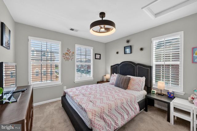 25759 DOUBLE BRIDLE TER, Aldie, VA 20105