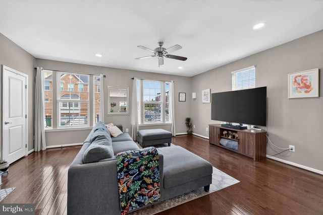 25759 DOUBLE BRIDLE TER, Aldie, VA 20105