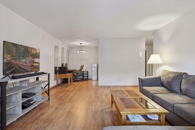 7414 W 22nd Street 212, Saint Louis Park, MN 55426