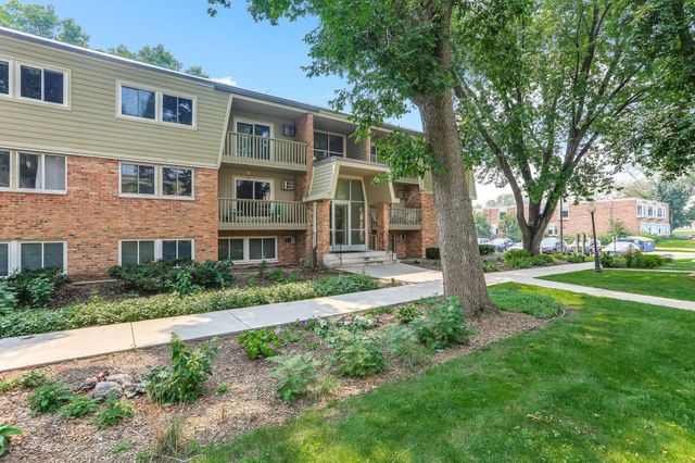 7414 W 22nd Street 212, Saint Louis Park, MN 55426