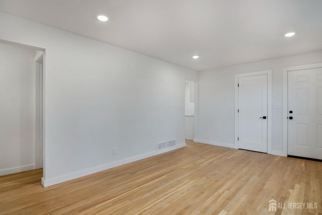 4 Morris Avenue 2-A, Edison, NJ 08837