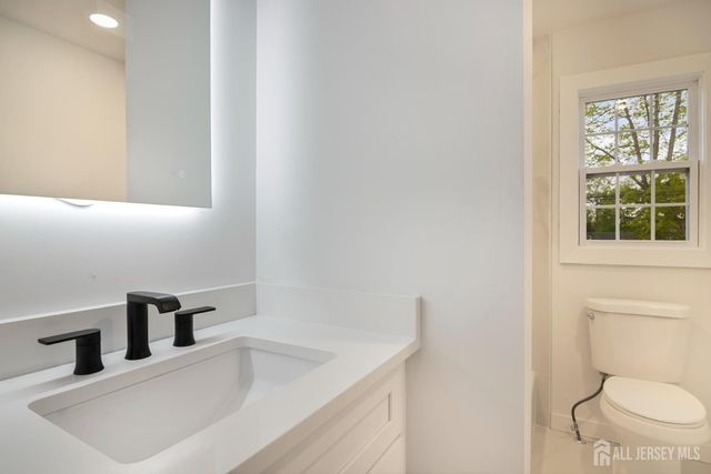 4 Morris Avenue 2-A, Edison, NJ 08837