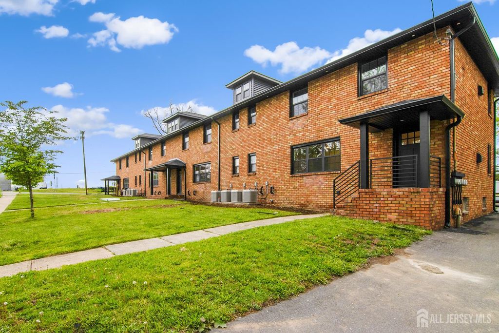 4 Morris Avenue 2-A, Edison, NJ 08837
