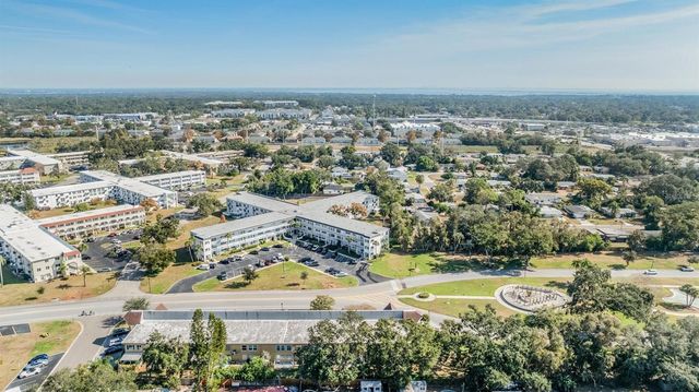 2000 WORLD PARKWAY BOULEVARD 15, Clearwater, FL 33763