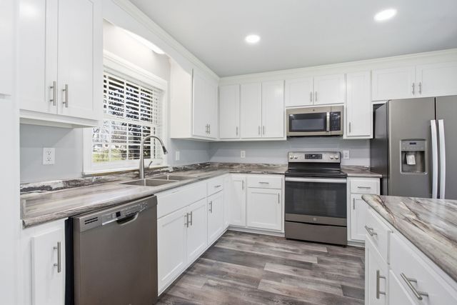 755 Ashwood Ave, Lewisburg, TN 37091