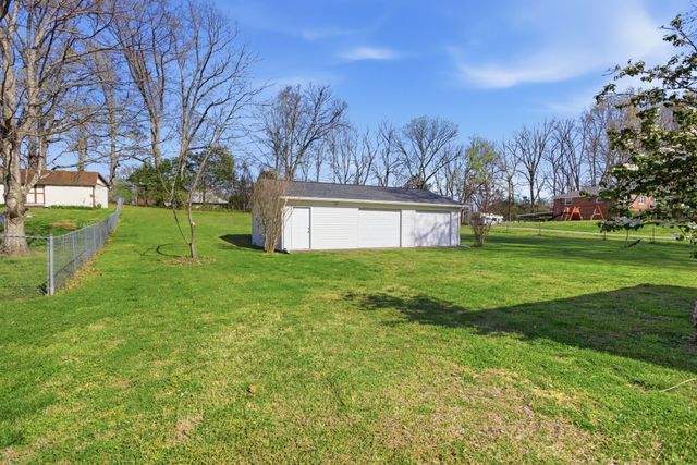 755 Ashwood Ave, Lewisburg, TN 37091