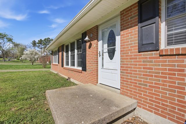 755 Ashwood Ave, Lewisburg, TN 37091