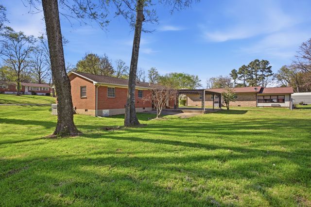 755 Ashwood Ave, Lewisburg, TN 37091