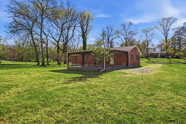 755 Ashwood Ave, Lewisburg, TN 37091