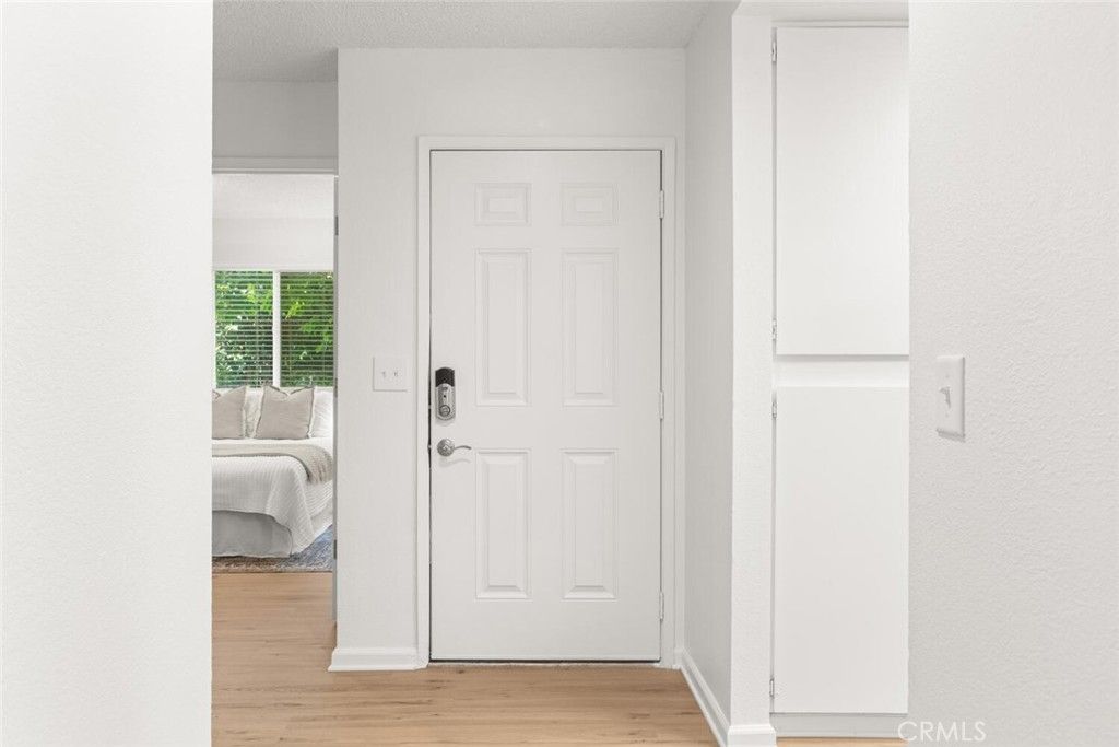 Image 5 of property listing at 991 Flying V Street, Chico, CA 95928