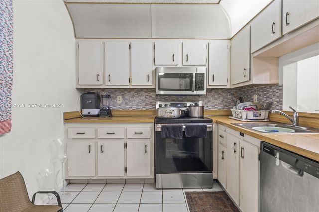 1800 SW 81st Avenue 1308, North Lauderdale, FL 33068