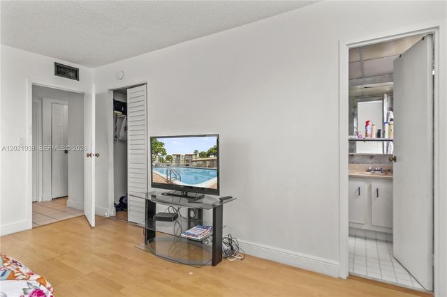 1800 SW 81st Avenue 1308, North Lauderdale, FL 33068