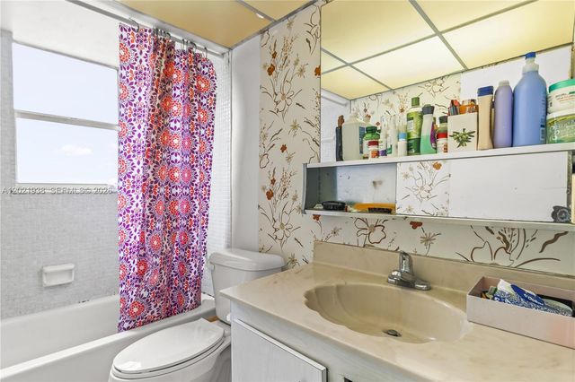 1800 SW 81st Avenue 1308, North Lauderdale, FL 33068
