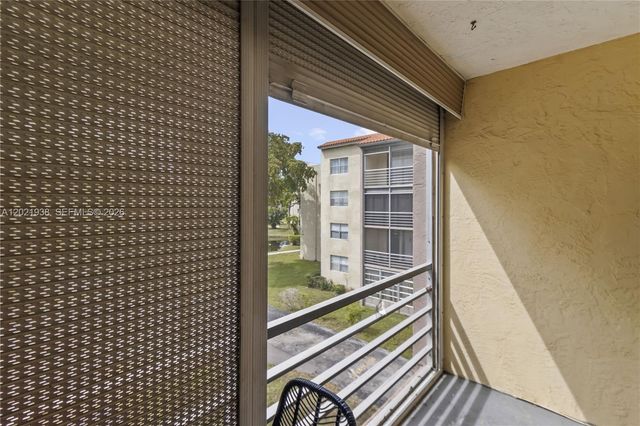 1800 SW 81st Avenue 1308, North Lauderdale, FL 33068