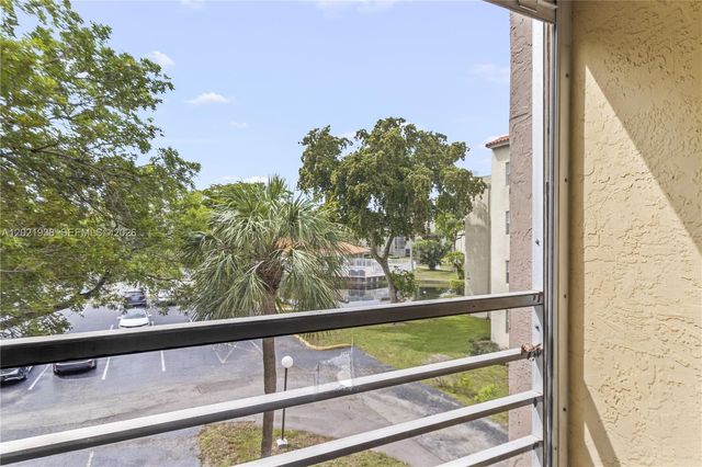 1800 SW 81st Avenue 1308, North Lauderdale, FL 33068
