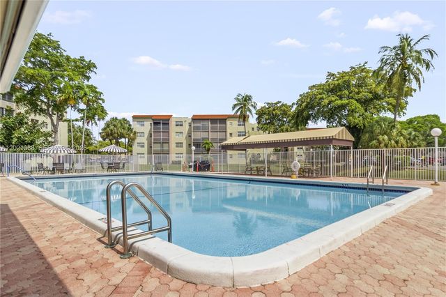 1800 SW 81st Avenue 1308, North Lauderdale, FL 33068