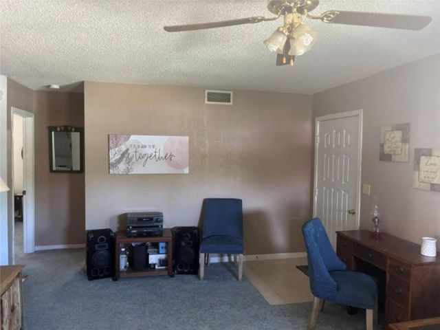 592 Outlook Drive, Edwards, MO 65326