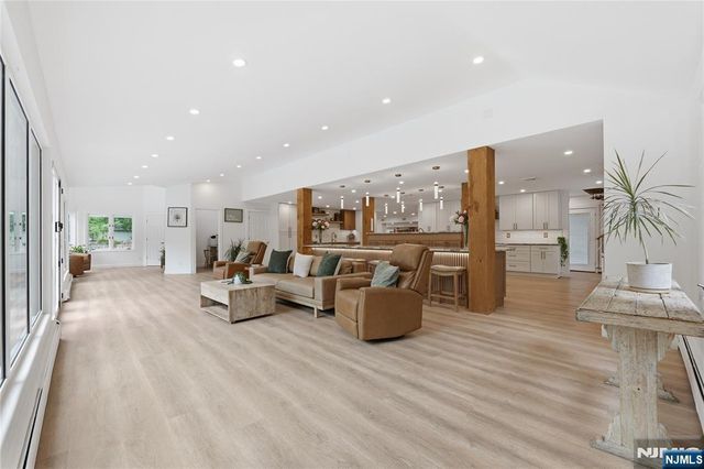 102 Ullman Avenue, Wyckoff, NJ 07481