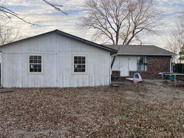 512 Park Street, Wagoner, OK 74467