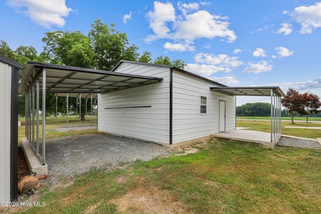 1327 John Green Smith Road, Kinston, NC 28504