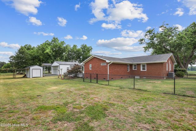 1327 John Green Smith Road, Kinston, NC 28504
