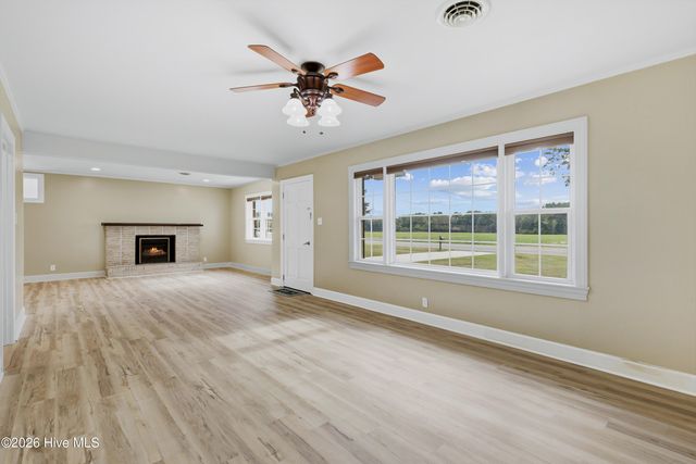 1327 John Green Smith Road, Kinston, NC 28504