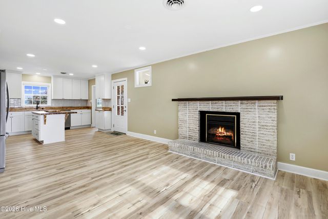 1327 John Green Smith Road, Kinston, NC 28504