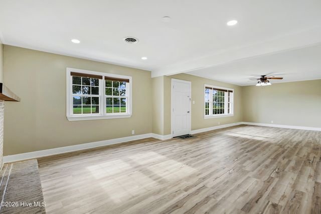 1327 John Green Smith Road, Kinston, NC 28504
