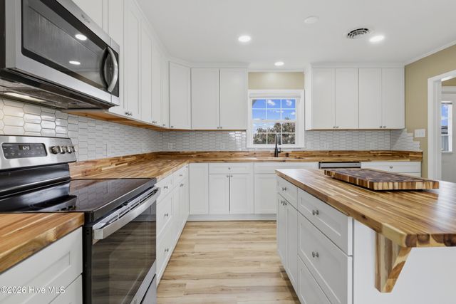1327 John Green Smith Road, Kinston, NC 28504