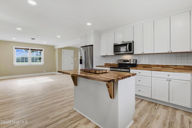 1327 John Green Smith Road, Kinston, NC 28504