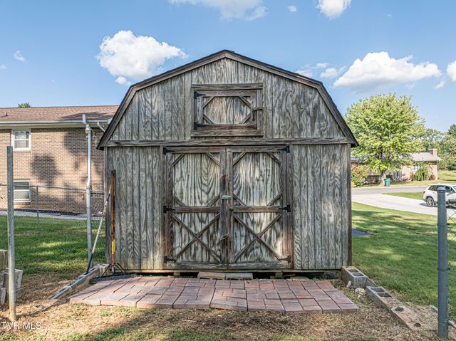 194 Independence Drive, Bristol, VA 24201