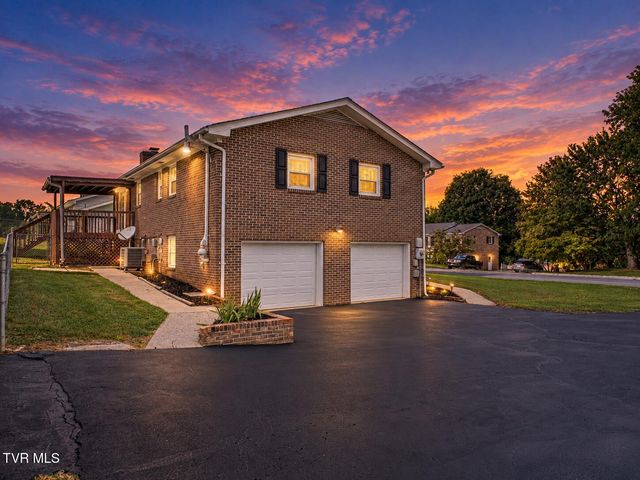 194 Independence Drive, Bristol, VA 24201
