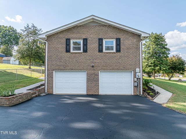 194 Independence Drive, Bristol, VA 24201