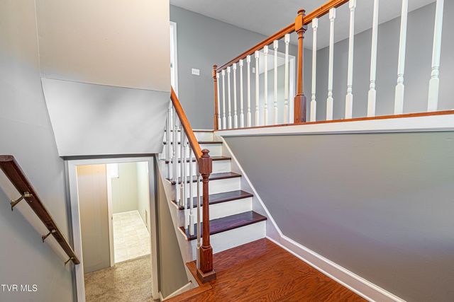 194 Independence Drive, Bristol, VA 24201