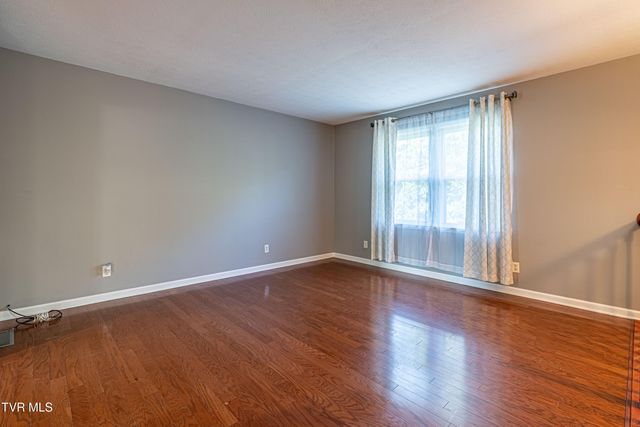 194 Independence Drive, Bristol, VA 24201