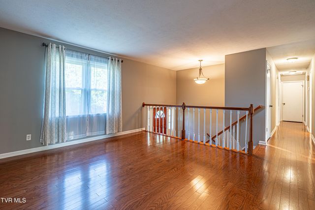 194 Independence Drive, Bristol, VA 24201