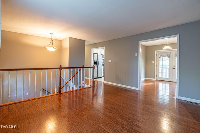 194 Independence Drive, Bristol, VA 24201