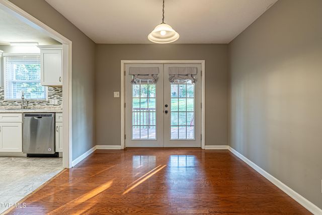 194 Independence Drive, Bristol, VA 24201