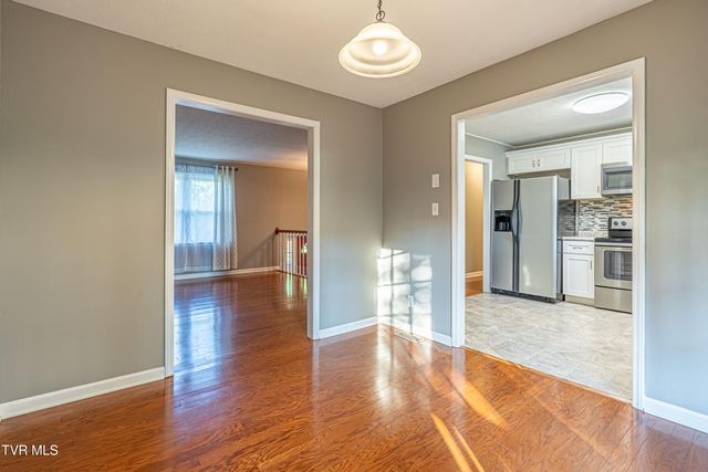 194 Independence Drive, Bristol, VA 24201