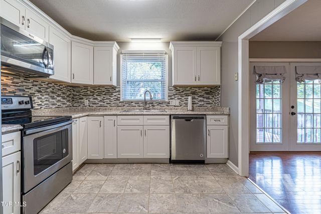 194 Independence Drive, Bristol, VA 24201