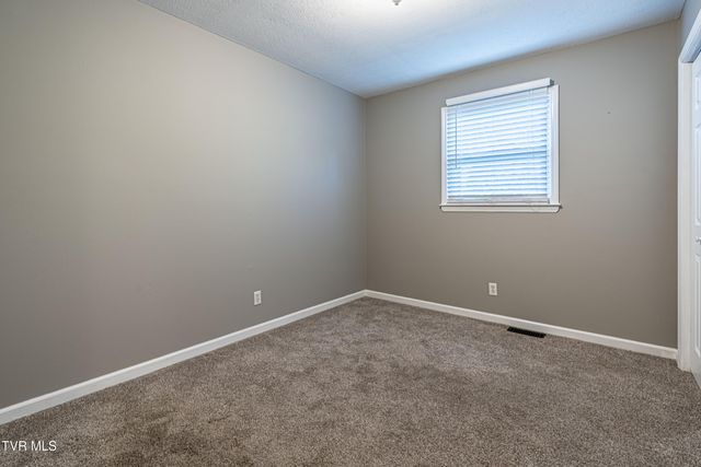 194 Independence Drive, Bristol, VA 24201
