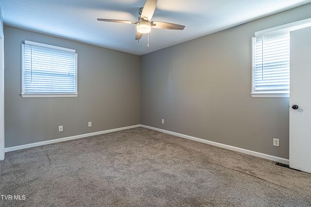 194 Independence Drive, Bristol, VA 24201