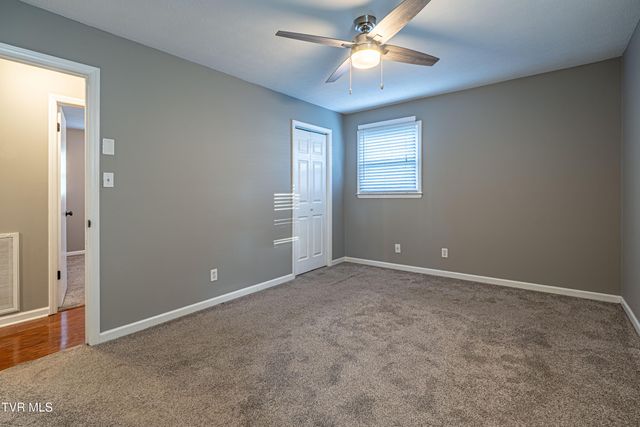 194 Independence Drive, Bristol, VA 24201
