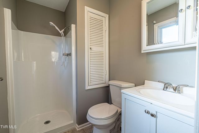 194 Independence Drive, Bristol, VA 24201