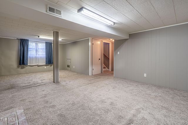 194 Independence Drive, Bristol, VA 24201