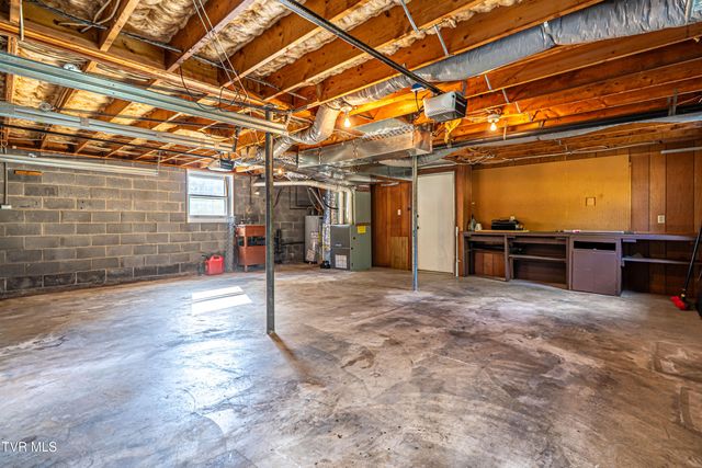 194 Independence Drive, Bristol, VA 24201