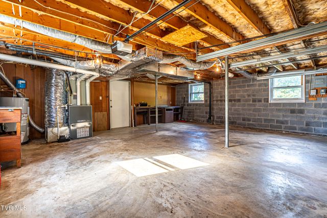 194 Independence Drive, Bristol, VA 24201