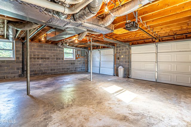194 Independence Drive, Bristol, VA 24201