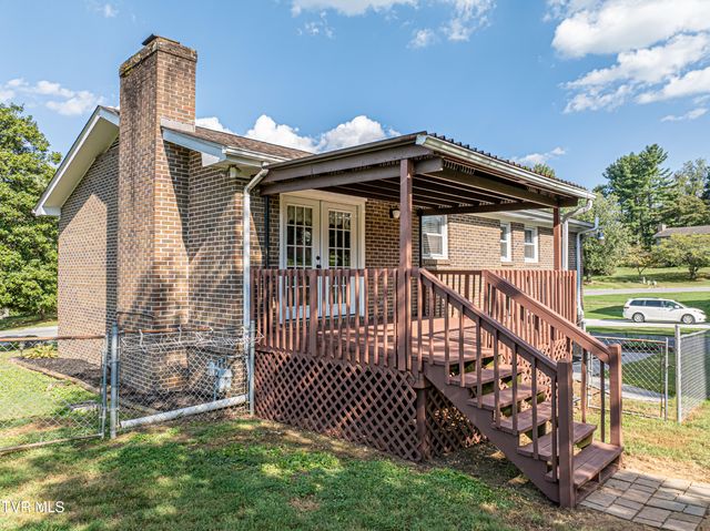 194 Independence Drive, Bristol, VA 24201